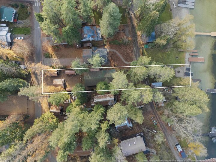 Property Photo:  13907 N East Newman Lake Dr  WA 99025 