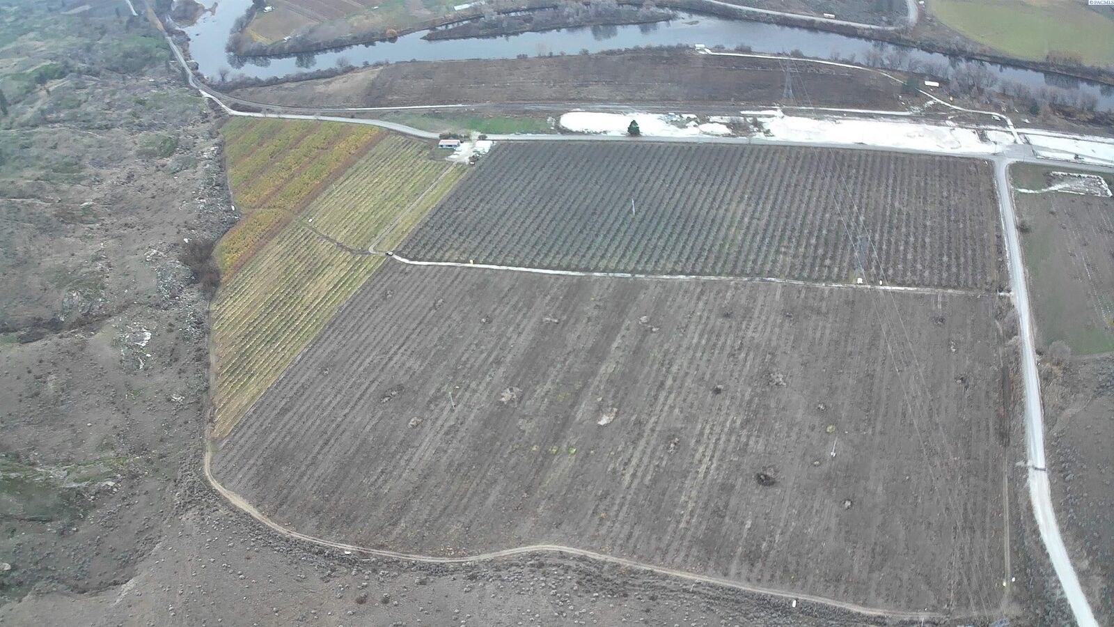 Property Photo: 27 S Janis Rd. Riverside WA 98855