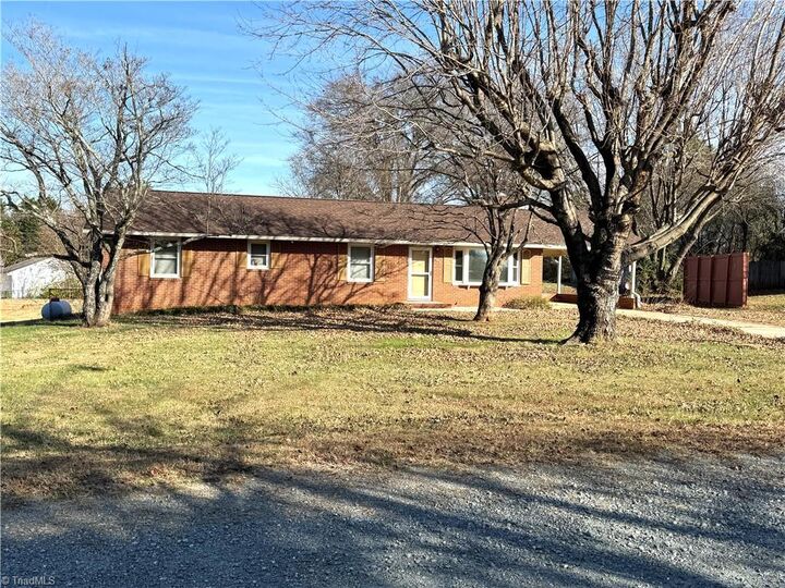 Property Photo: 605 Bessie Street NC 27284