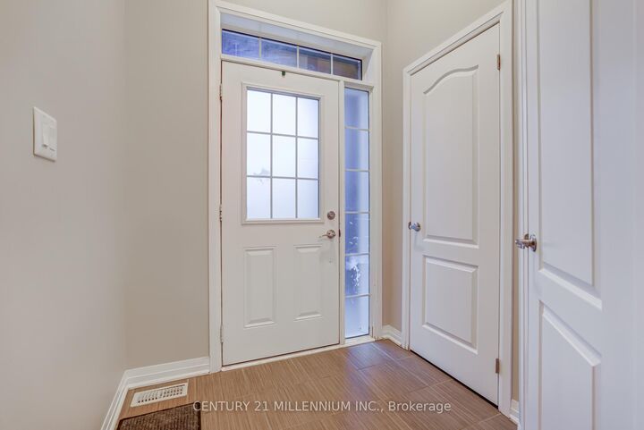 Property Photo:  4 Landsborough Street  ON L9W 7R1 