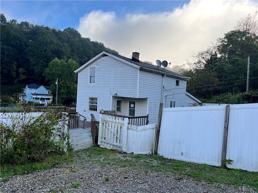 Property Photo:  402.5 N 10th St  PA 15613 