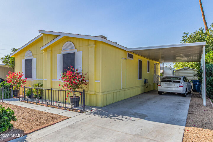 Property Photo:  2650 W Union Hills Drive 15  AZ 85027 