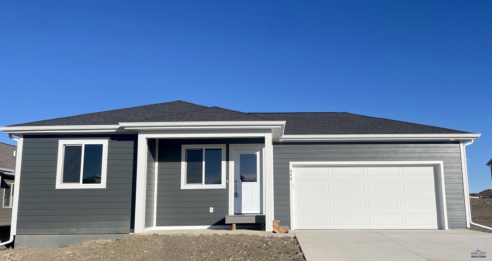 Property Photo: 444 Nighthawk Dr SD 57719