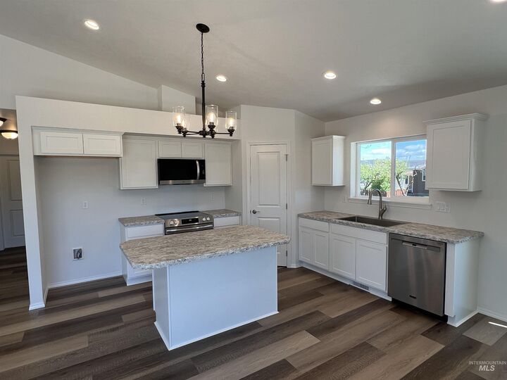 Property Photo:  3415 Glacier Drive  ID 83501 