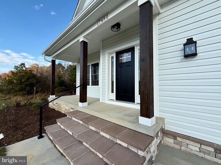 Property Photo:  17490 Lighthouse Commons Drive  MD 20674 