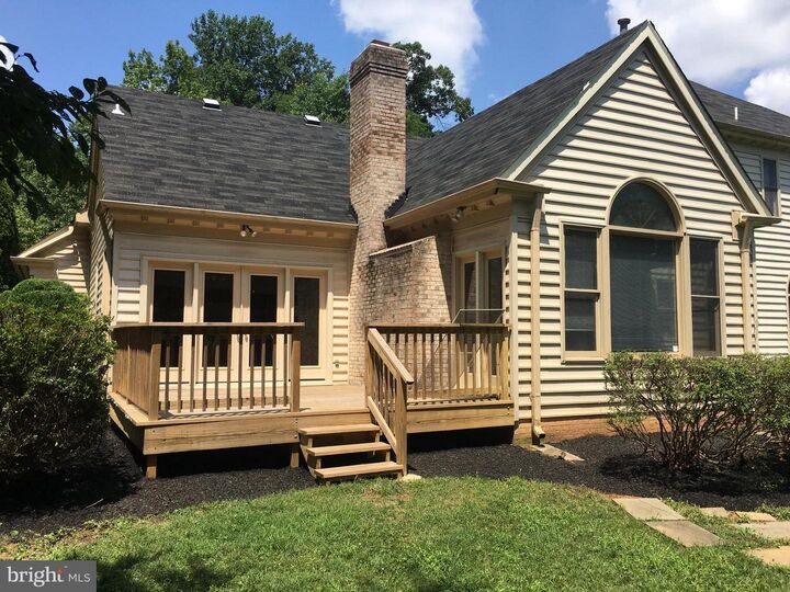 Property Photo:  10120 Snowhill  MD 20854 