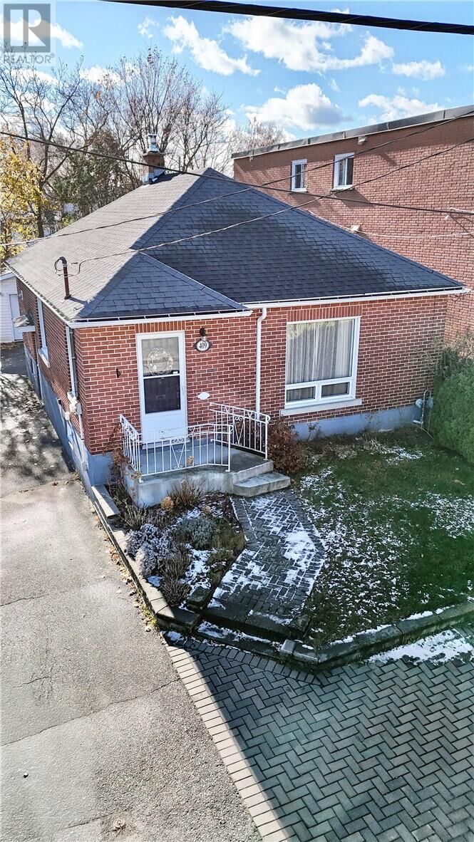 Property Photo: 409 Cartier ON P3B 1C7