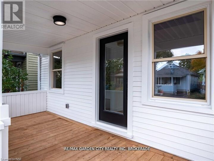 Property Photo: 98 Pleasant Avenue ON L2R 1Y1