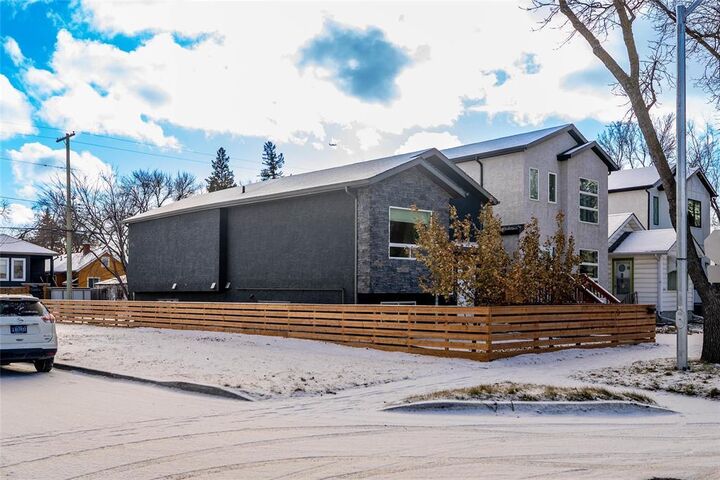 Photo de la propriété:  826 Weatherdon Avenue  MB R3M 2B9 