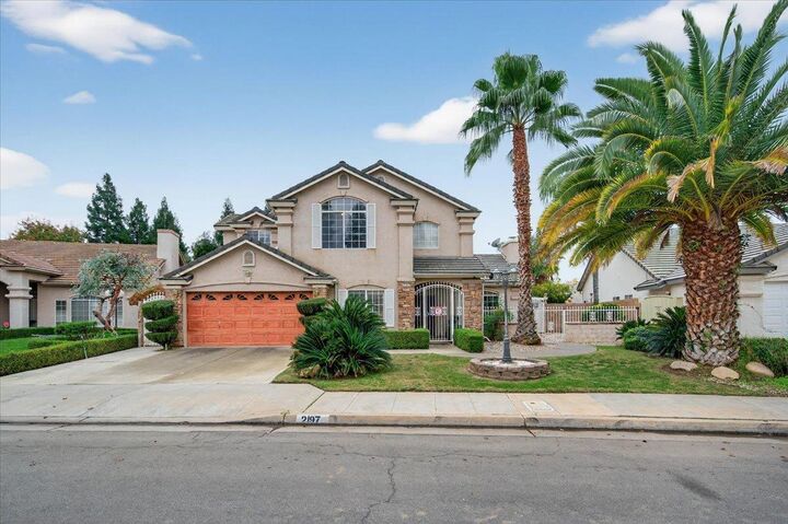 Property Photo:  2197 E Ticonderoga Drive  CA 93720 