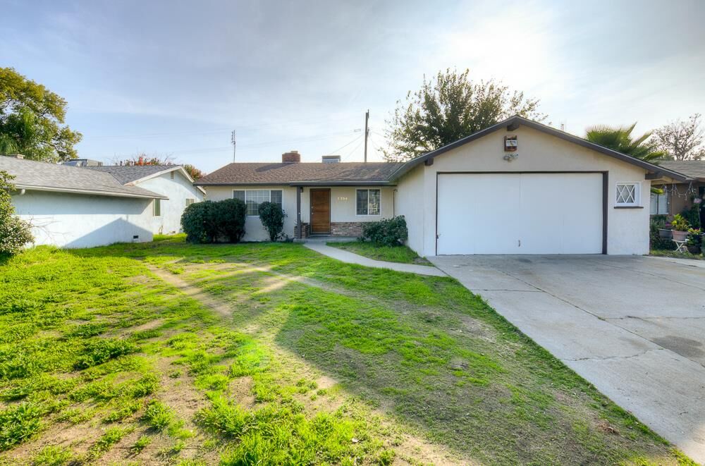 Property Photo:  3734 E Dakota Avenue  CA 93726 