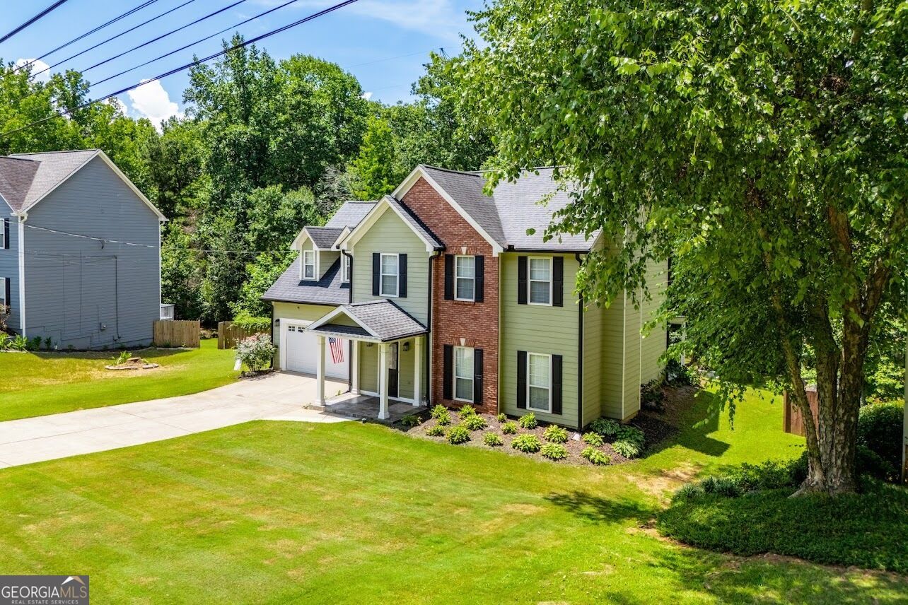 Property Photo:  955 Pointers Way  GA 30043 