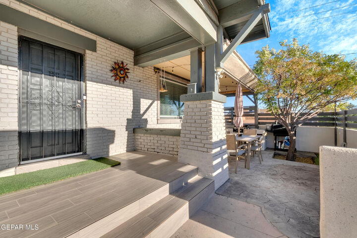 Property Photo: 1012 Maple Street TX 79903