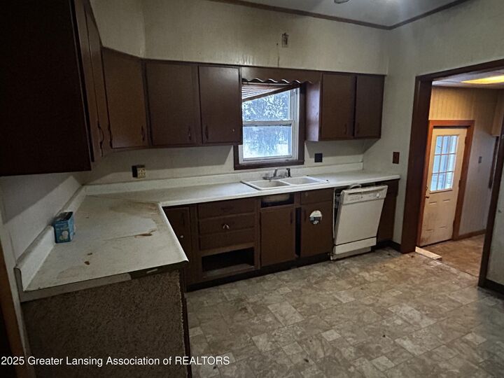 Property Photo:  117 N Maple Street  MI 48807 