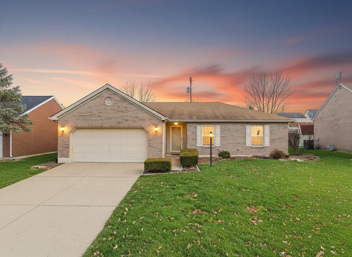 Property Photo: 933 Oakcrest Dr. KY 42420