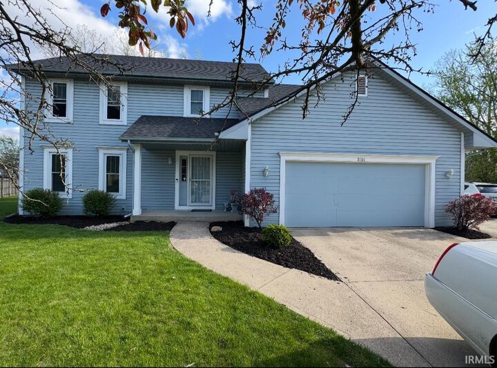 Property Photo:  2101 White Plains Court  IN 46815 