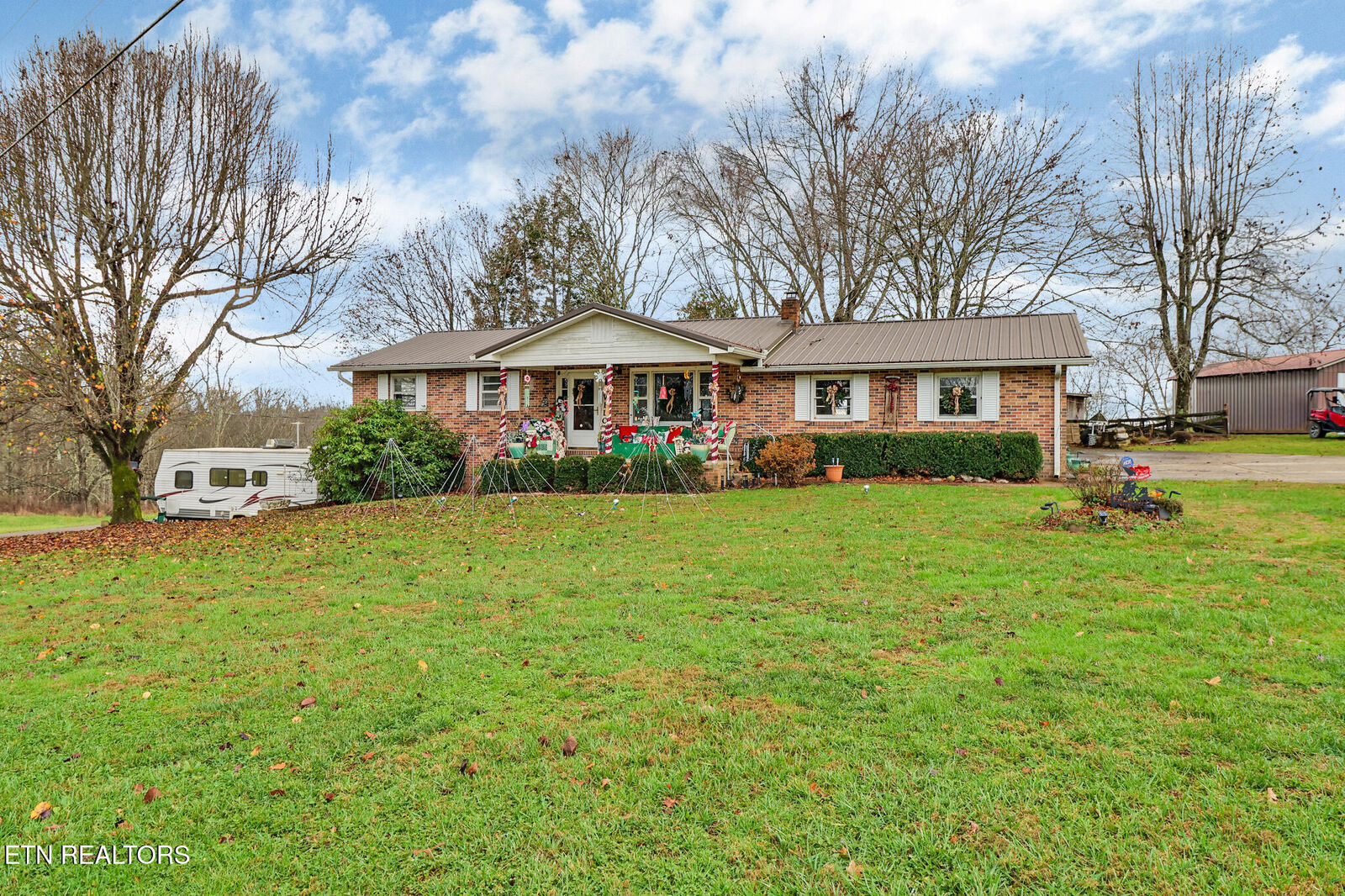 Property Photo:  2620 Deer Lodge Hwy  TN 37726 
