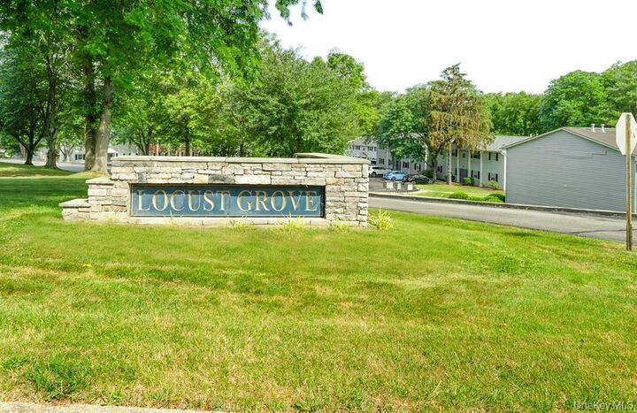 6 Yew Court A  Fishkill NY 12524 photo