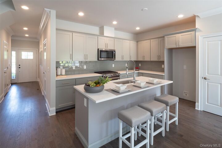 Property Photo: 309 Hudson View Terrace NY 12538