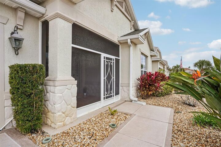 Property Photo:  1159 Isle Of Palms Path  FL 32162 