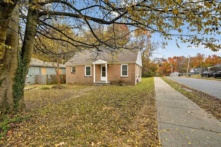 Property Photo:  356 Hewlett Rd  TN 38109 