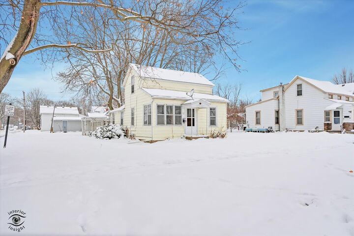Property Photo:  411 N Prairie Avenue  IL 60915 