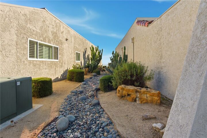 Property Photo:  880 W Highpoint  CA 91711 