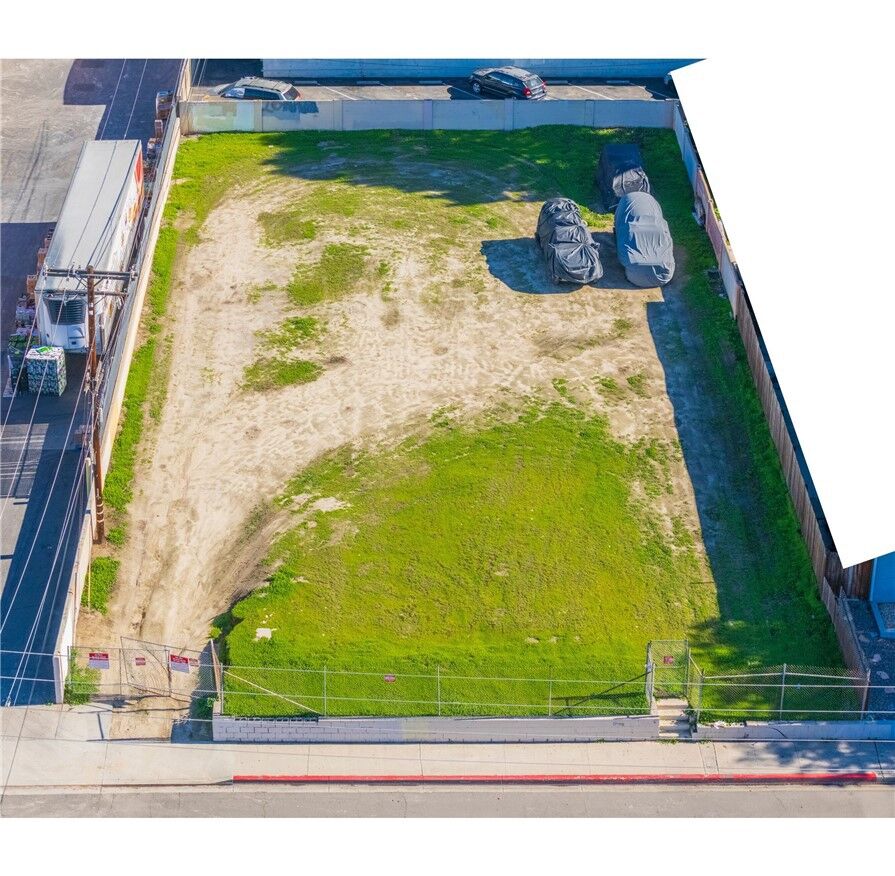 Property Photo:  934 N Citron  CA 92805 