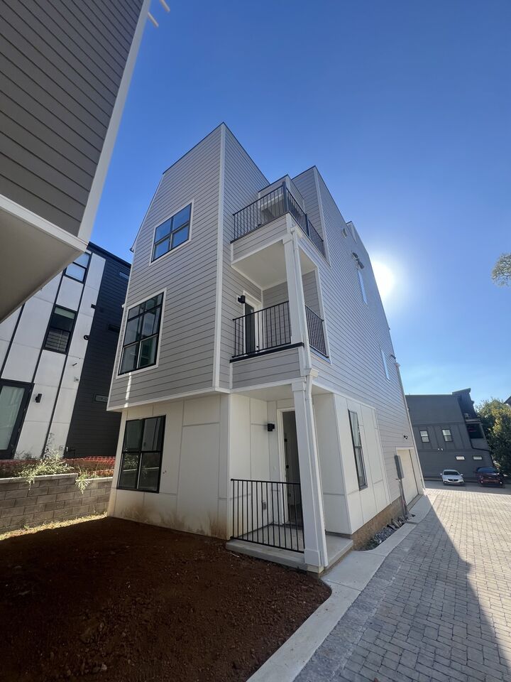 110B Myrtle St B  Nashville TN 37206 photo