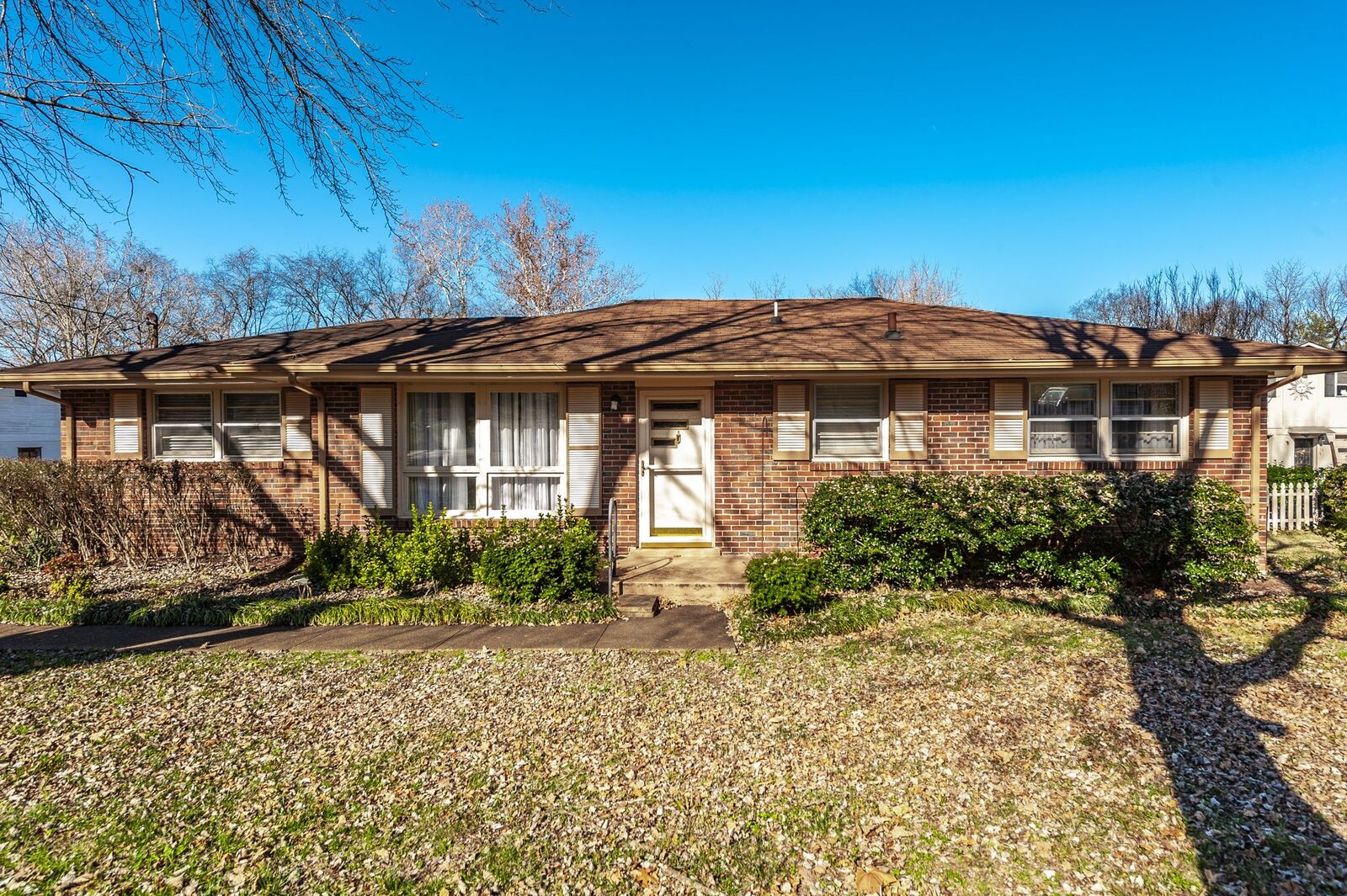 Property Photo: 910 Tuckahoe Dr TN 37115