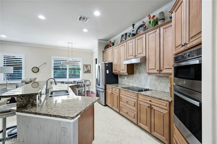 Property Photo:  11050 Longwing Drive  FL 33912 