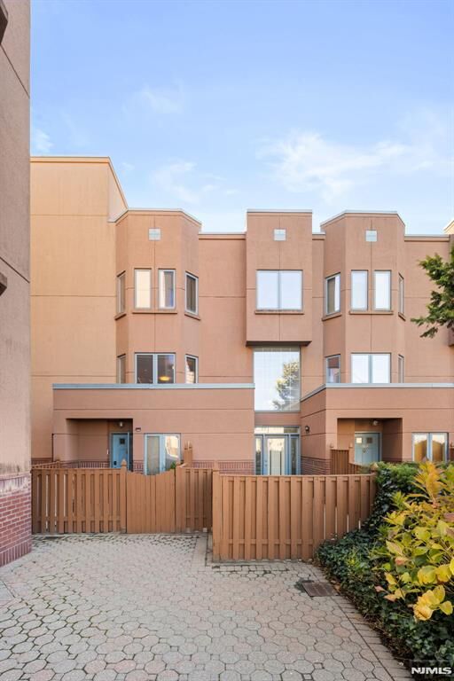 Property Photo: 307 Chase Court NJ 07020