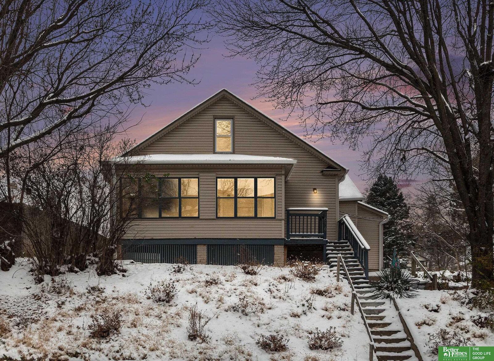 Property Photo:  1616 S 6 Street  NE 68108 