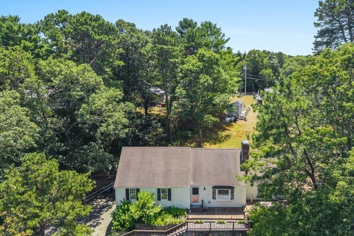 Property Photo:  20 Mutiny Way  MA 02649 