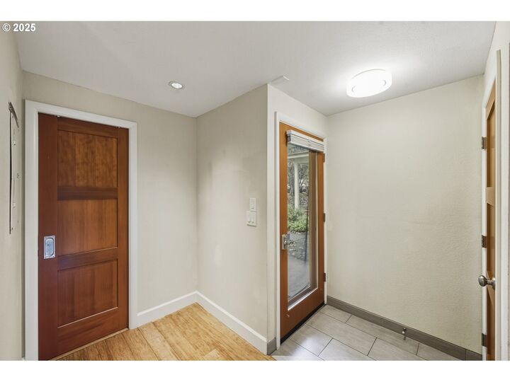 Property Photo: 4387 SW 94th Ave OR 97225