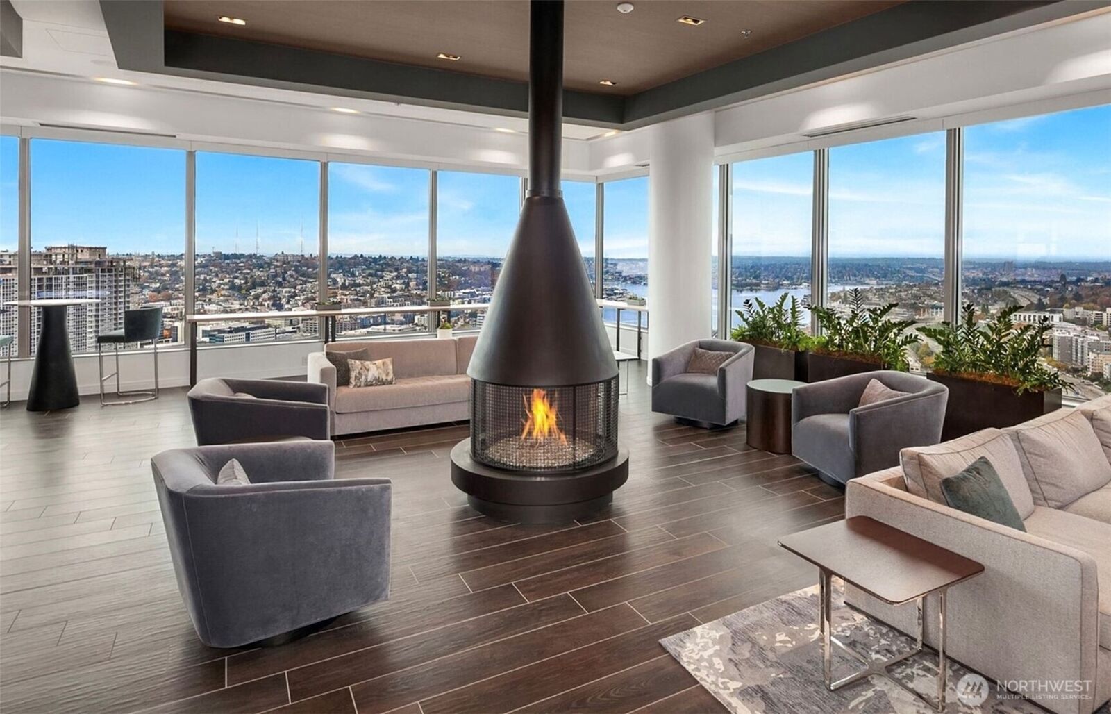 Property Photo:  1808  Minor Avenue 912  WA 98101 