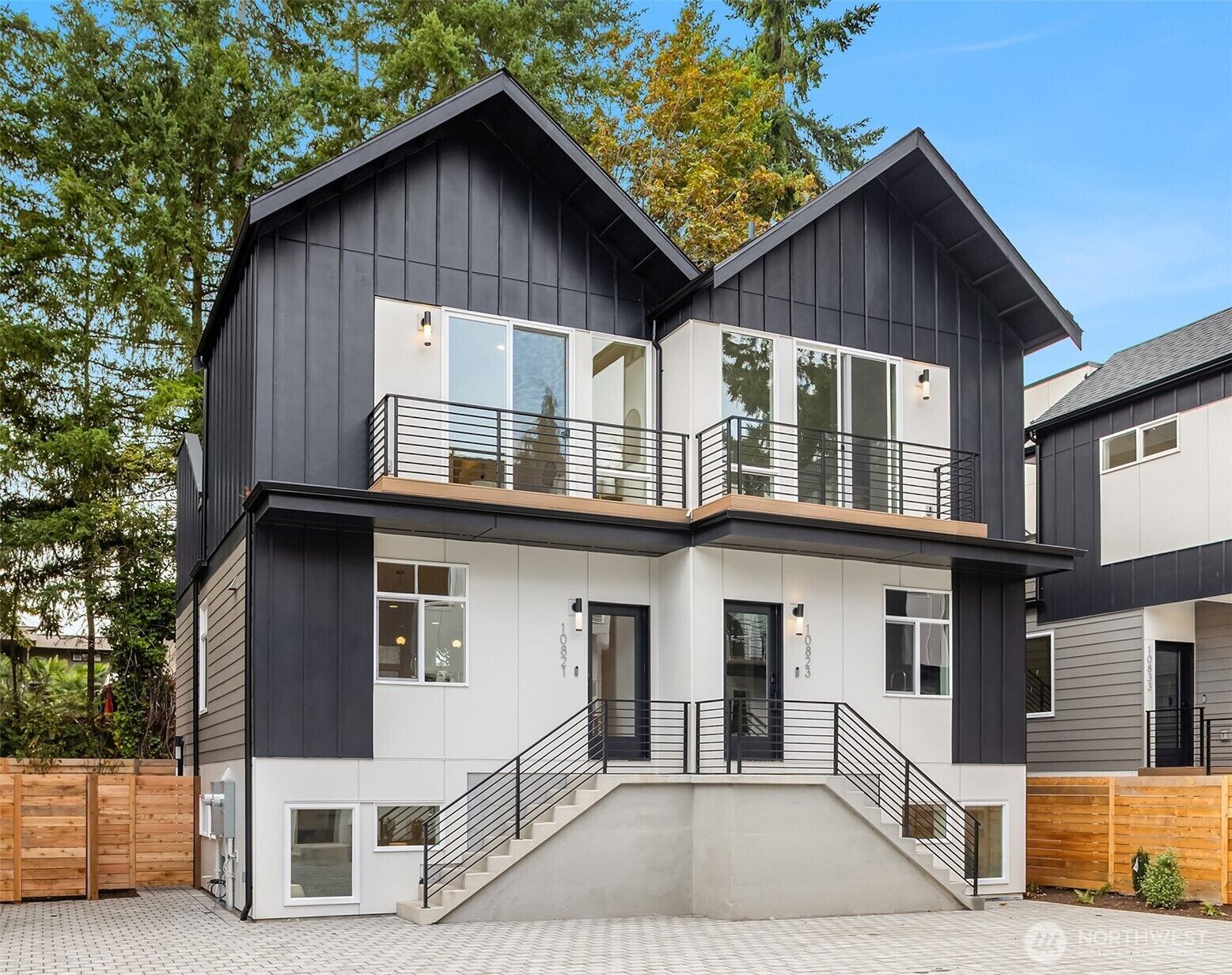 Property Photo: 10821 11th Avenue NE WA 98125