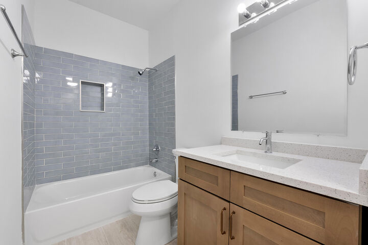 Property Photo: 1410 SW 85th Avenue FL 33025