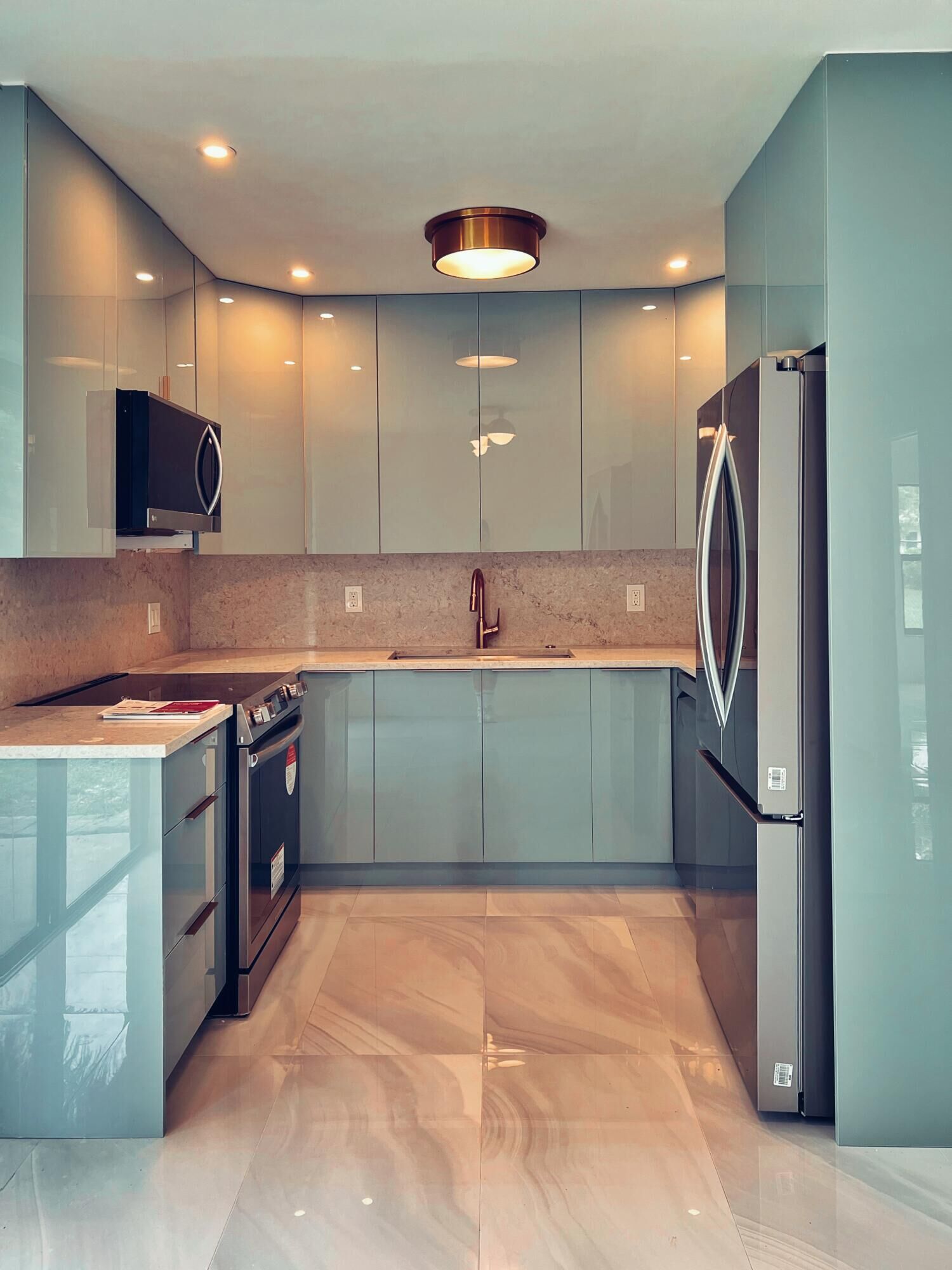 Property Photo:  9289 Sunrise Drive  FL 33403 