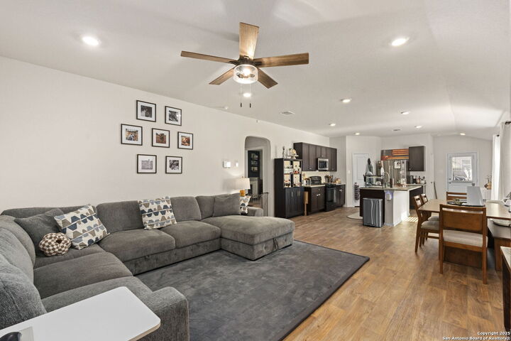 Property Photo: 3430 Angus TX 78245