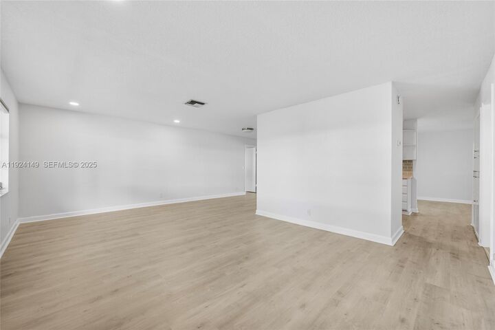 Property Photo: 1131 NW 90th Way FL 33322