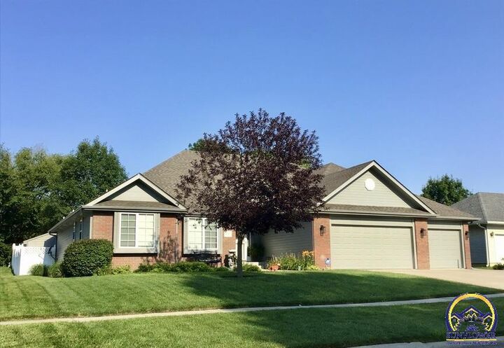 Property Photo: 4453 SW Colly Creek Dr KS 66610