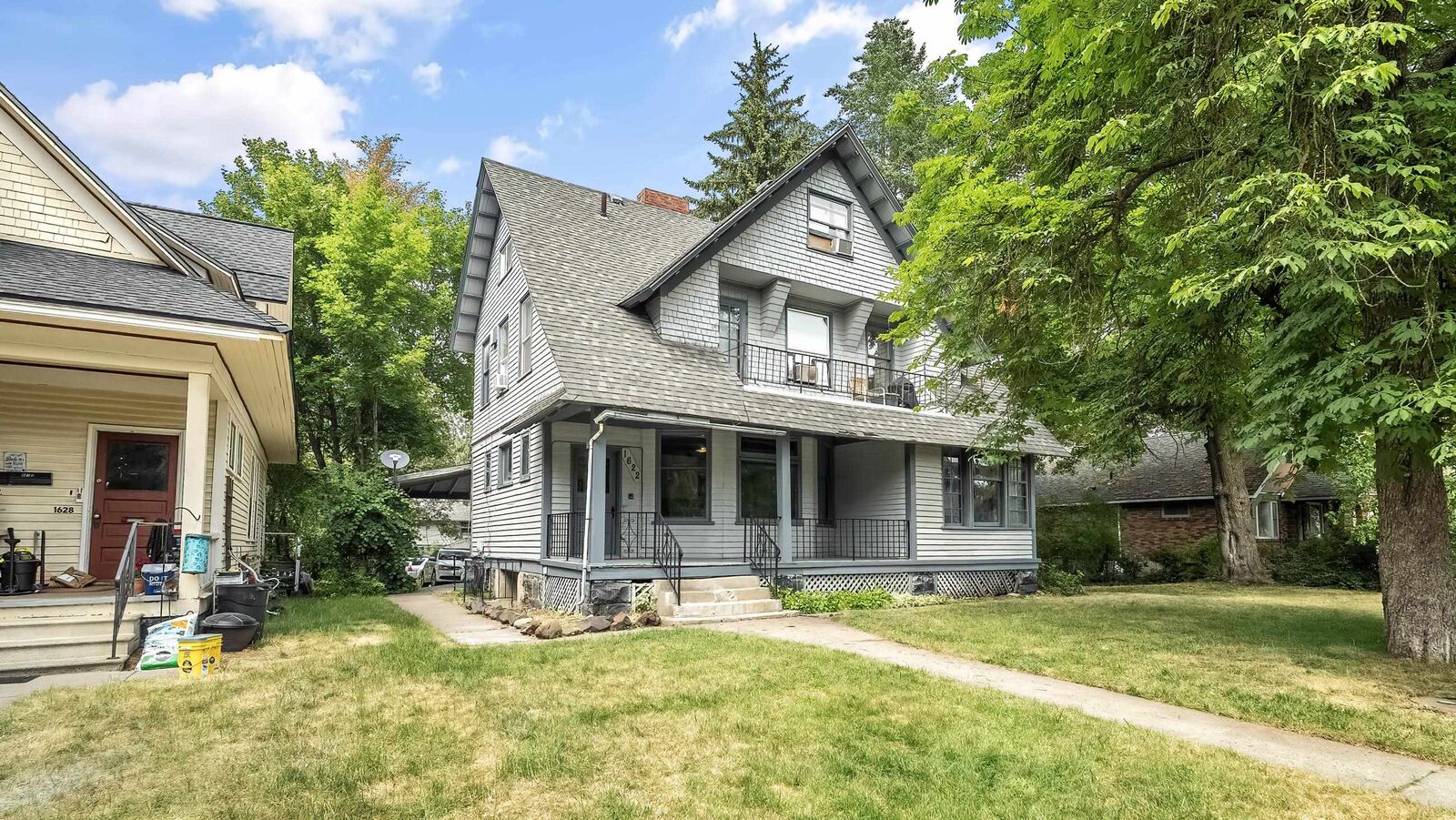 Property Photo: 1622 W 10th Ave WA 99204