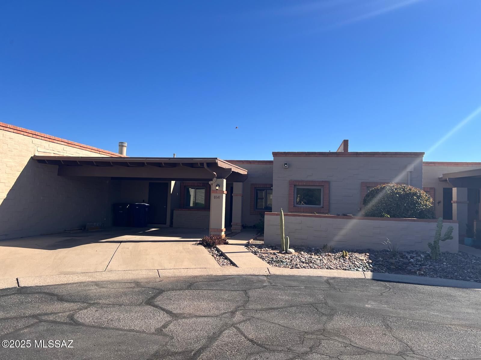 Property Photo: 8141 E Daniella Circle AZ 85715
