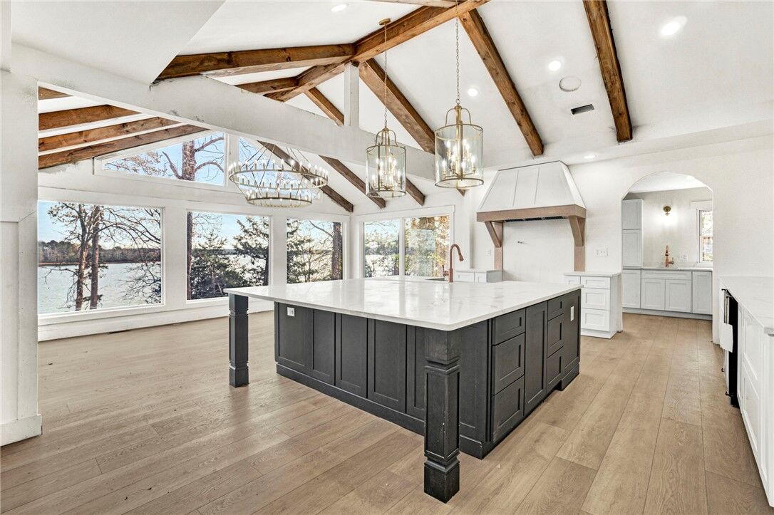 Property Photo: 10041 Maughan Trail SC 29672