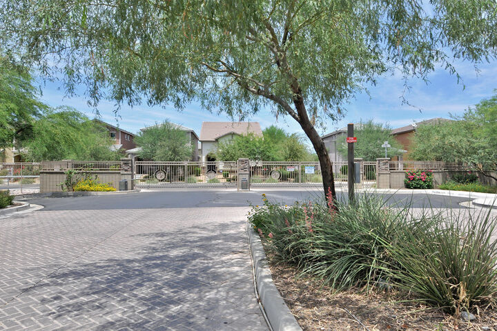 Property Photo:  4351 E Selena Drive  AZ 85050 