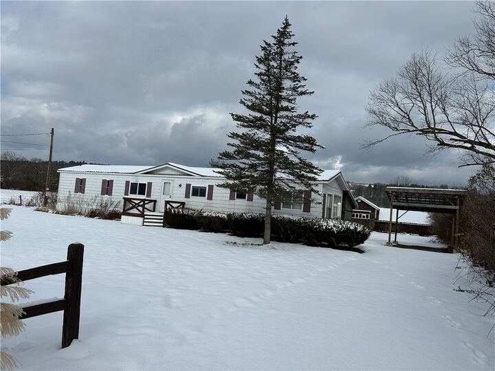 Property Photo:  19 Royal Street  NY 13743 