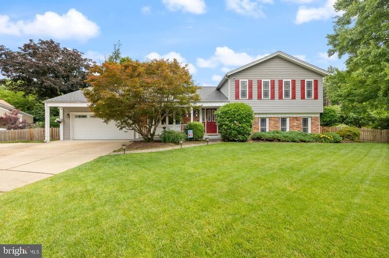 Property Photo:  2404 Blue Valley Drive  MD 20904 