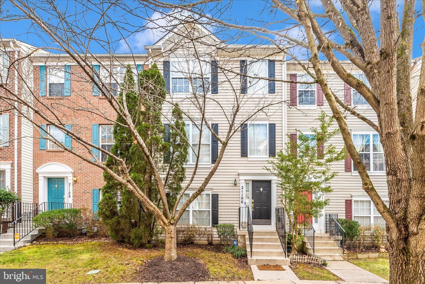 Property Photo: 21106 Camomile Court Un 106 MD 20876