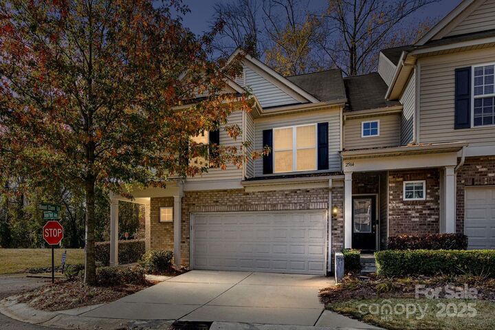 2568 Royal York Avenue  Charlotte NC 28210 photo